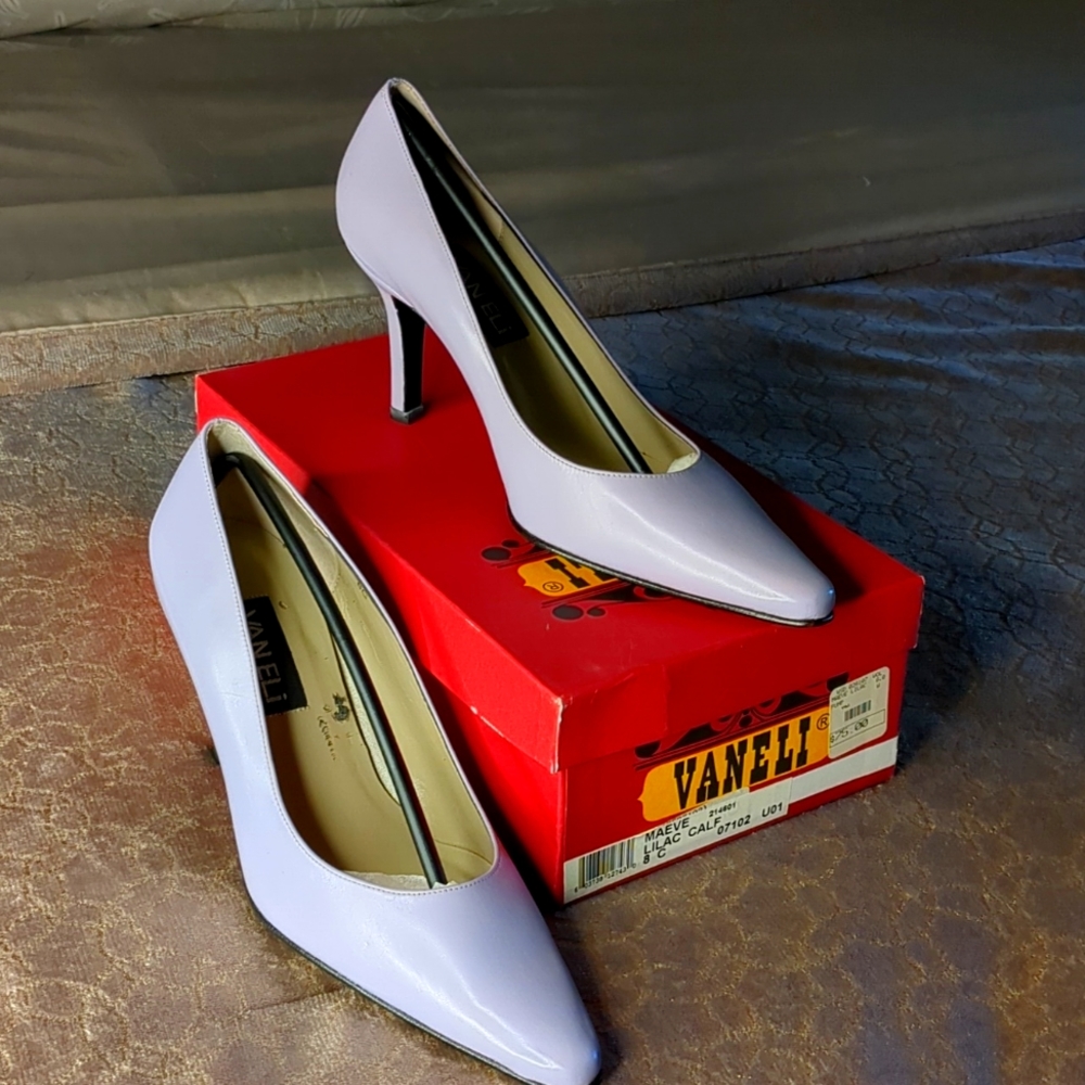 Size 8C Lilac Pumps